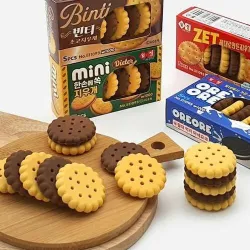 Cute Cartoon Cookie Shape Eraser (2 set)